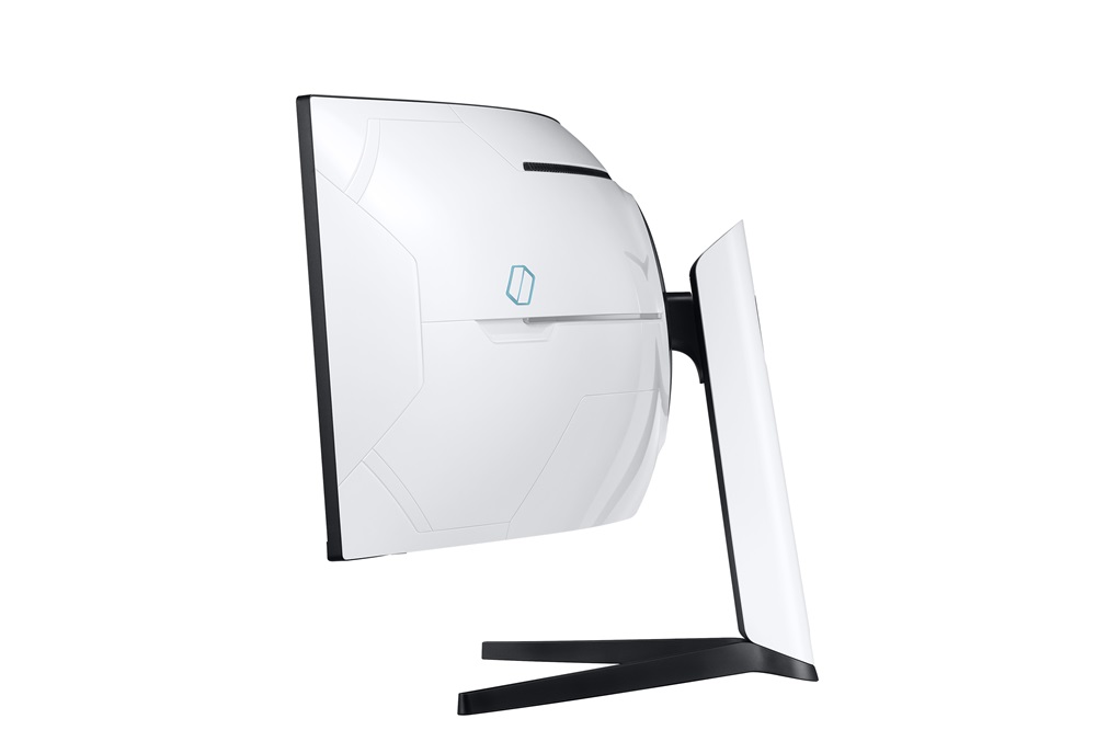 Samsung 49" C49G95TSSR QLED Dual-QHD VA 240Hz HDMI/DP/USB fehér ívelt gamer monitor