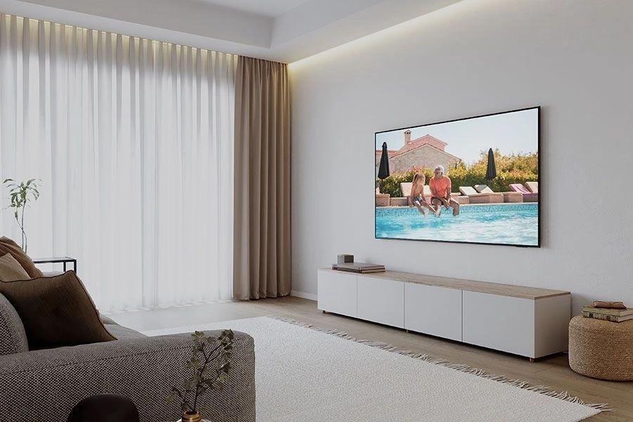 Samsung 75" UE75DU8072UXXH Crystal 4K UHD Smart TV (Újszerű)