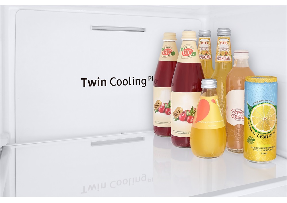 Samsung RS67A8811B1/EF fekete, Side-by-Side, Hűtő:409L, Fagyasztó:225L, Twin Cooling Plus hűtőszekrény