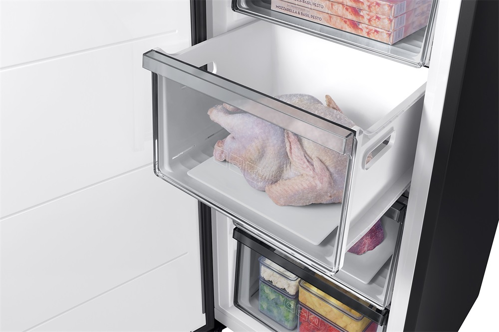 Samsung RZ32C7CBEB1/EF fekete, egyajtós, Hűtő:263L, fagyasztószekrény