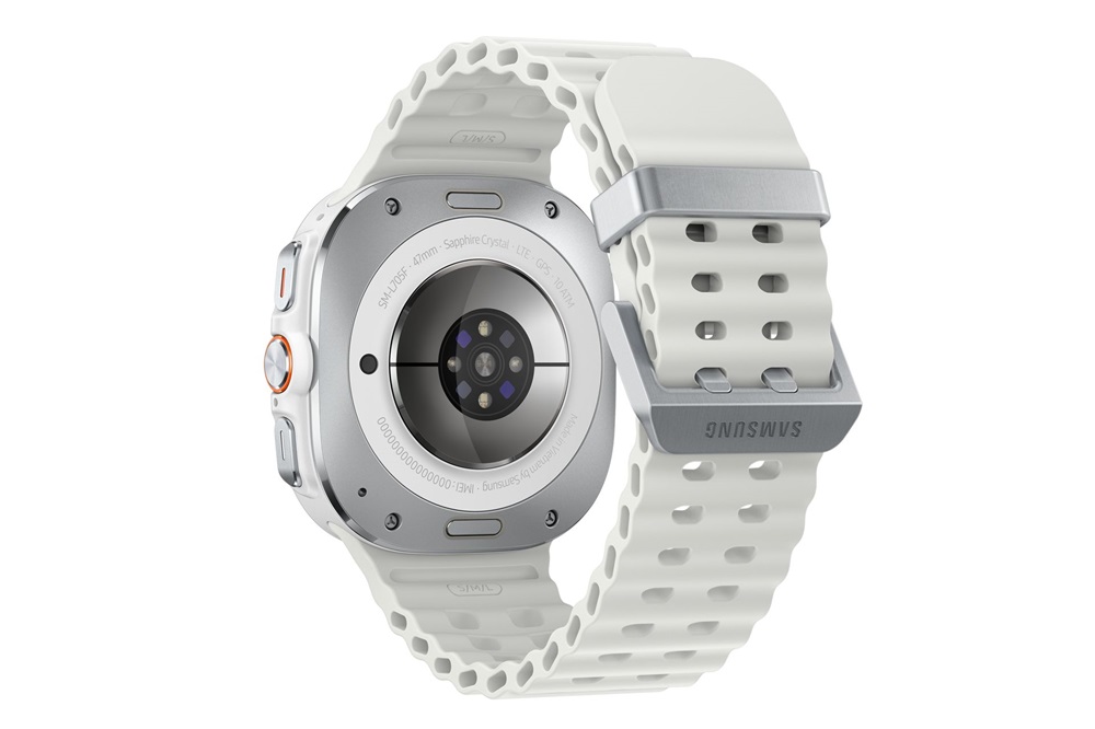 Samsung SM-L705FZWAEUE Galaxy Watch Ultra titánium (47mm) fehér okosóra