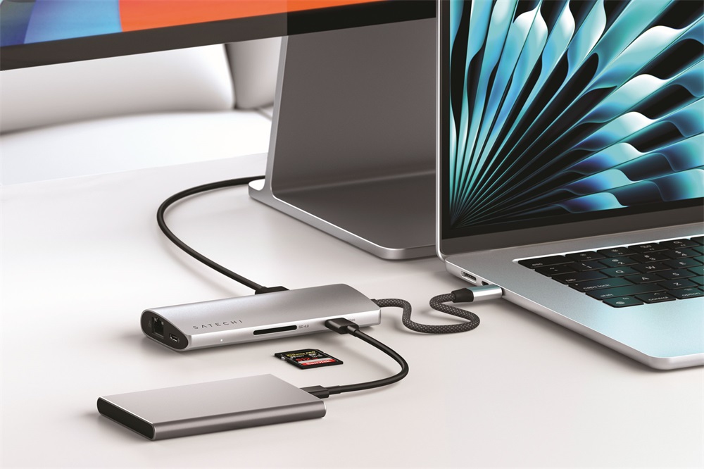 Satechi ST-P8KES Type-C 8K HDMI ezüst HUB