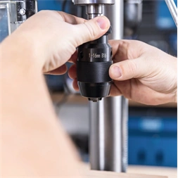 Scheppach TBM 300 Vario keresztlézerrel és LED-világítással oszlopos fúrógép