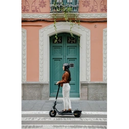 Segway Ninebot KickScooter F2 elektromos roller (Újracsomagolt)