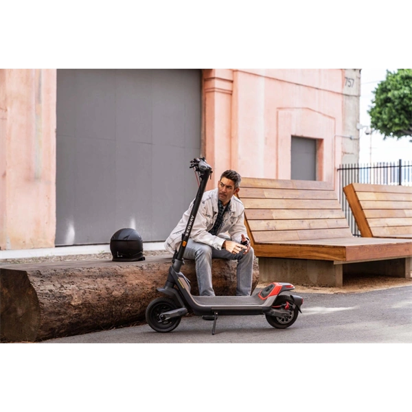 Segway Ninebot KickScooter P100SE elektromos roller