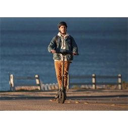 Segway Ninebot KickScooter P65E elektromos roller