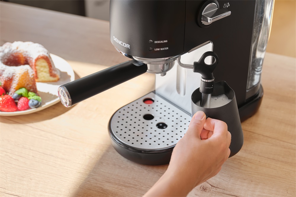 Sencor SES 4700BK fekete espresso kávéfőző