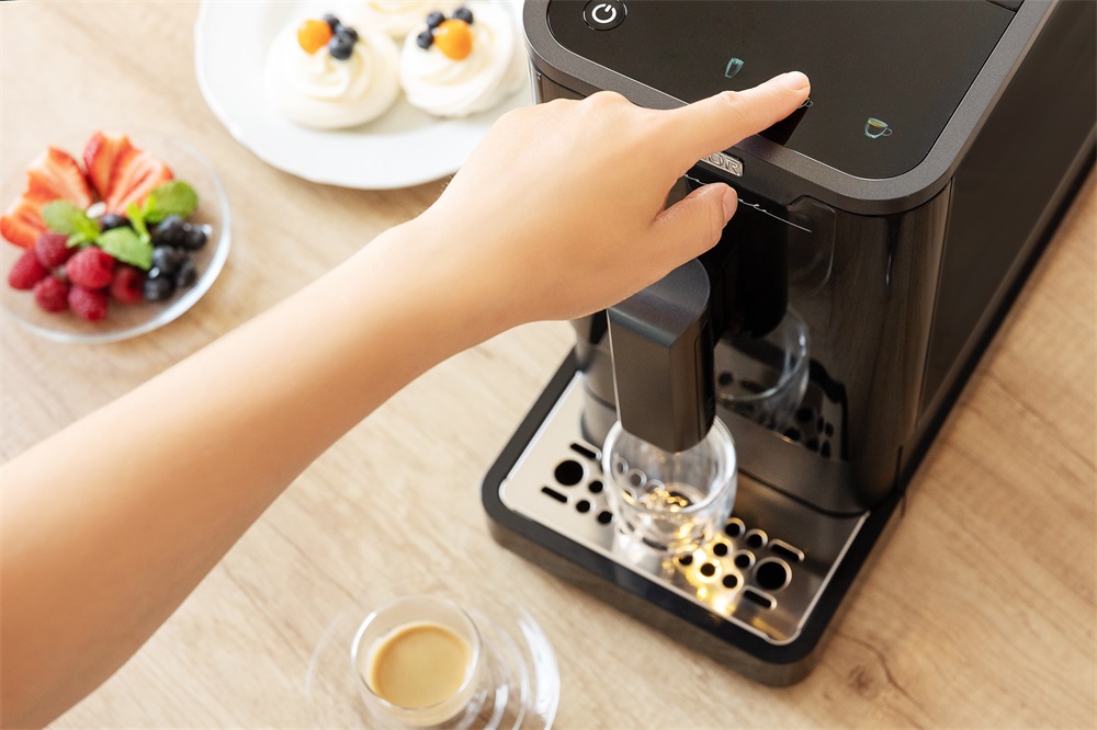 Sencor SES 7018BK fekete automata kávéfőző