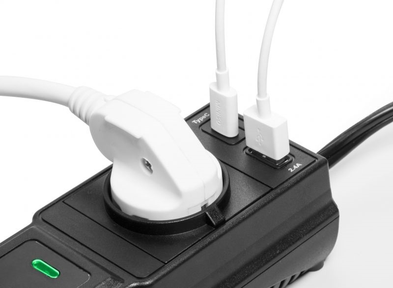 Technaxx TE21 200W 1xUSB-C 1xUSB 1x230V autós inverter