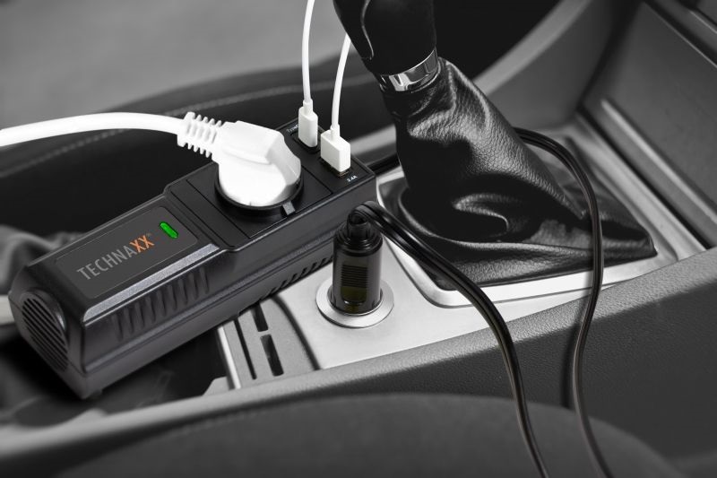 Technaxx TE21 200W 1xUSB-C 1xUSB 1x230V autós inverter