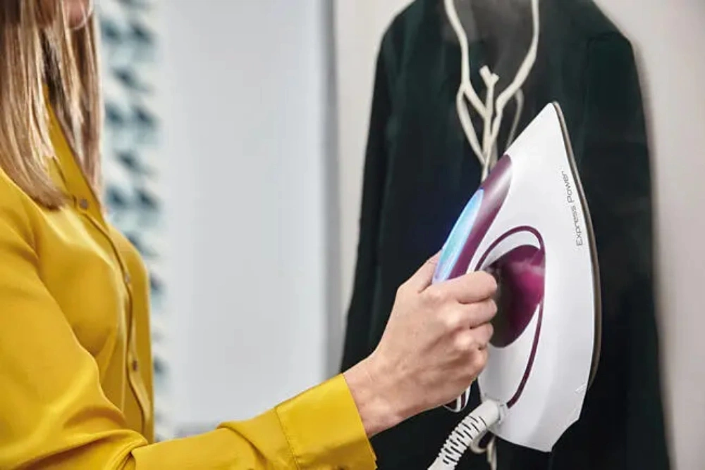 Tefal Express Power SV8061E0 lila-fehér gőzállomás