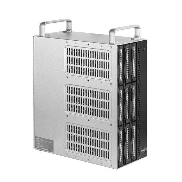 TerraMaster D8-332 Thunderbolt 3 8x SSD/HDD DAS