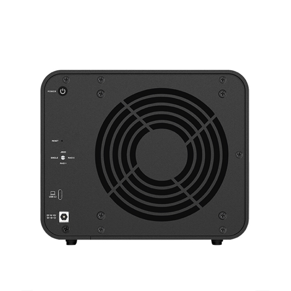 TerraMaster D8 4x SSD/HDD 4x M.2 2280 NVMe SSD Hybrid DAS
