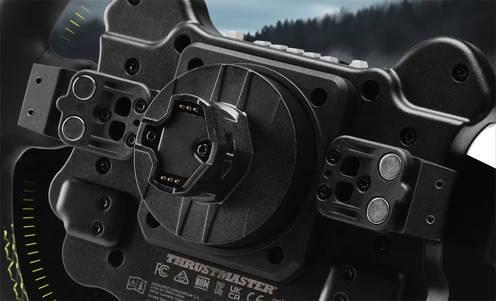 Thrustmaster 4060318 Evo Racing 32R Leather PS4/PS5/Xbox One/Xbox Series/PC versenykormány