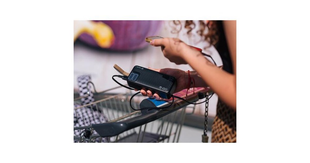 Tracer Blaze 30 000 mAh PD 65W Quick Charge 3.0 fekete hordozható power bank