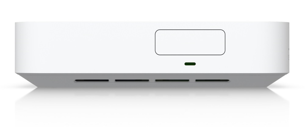 Ubiquiti UniFi UCG-Max 4x2.5 GbE LAN 1x2.5 Multi-Gigabit WAN port Security Cloud Gateway router