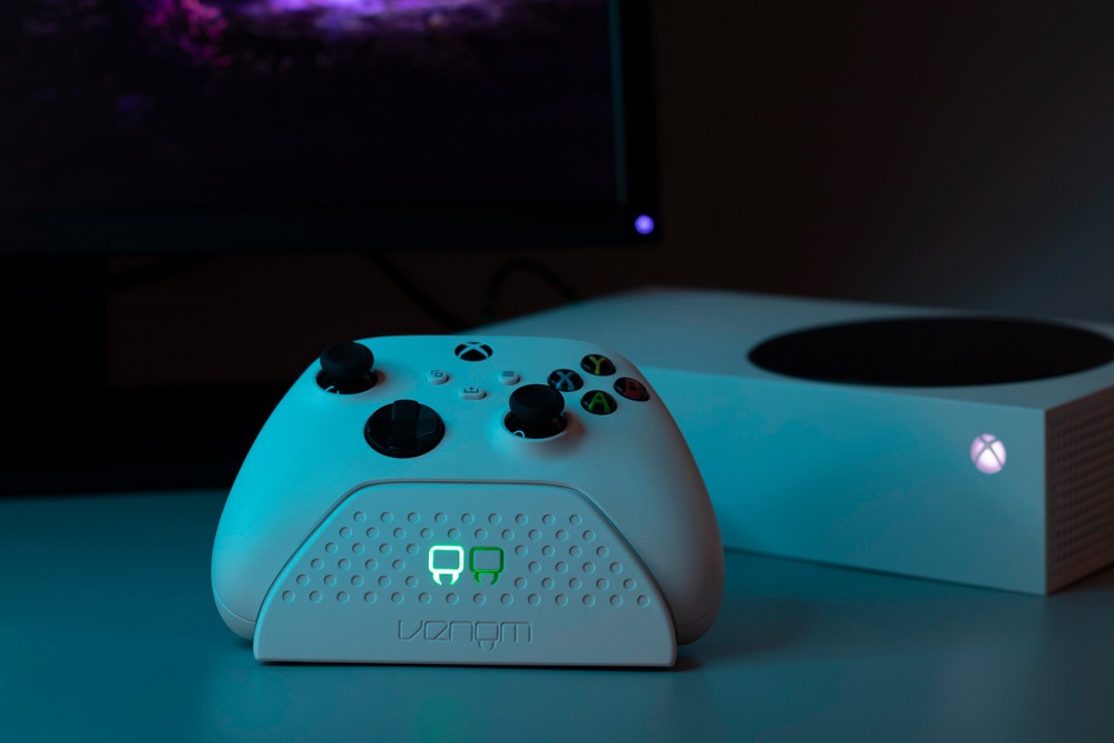 Venom VS2871 Xbox Series X|S/Xbox One fehér dupla töltőállomás + 2db akkumulátor
