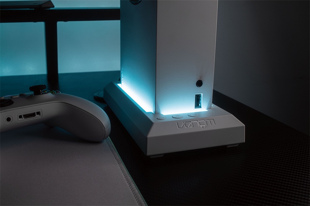 Venom VS3510 Xbox Series S fehér RGB LED állvány