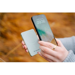 Verbatim 32226 Charge n Go Essentials 5000mAh zöld vezeték nélküli mágneses powerbank