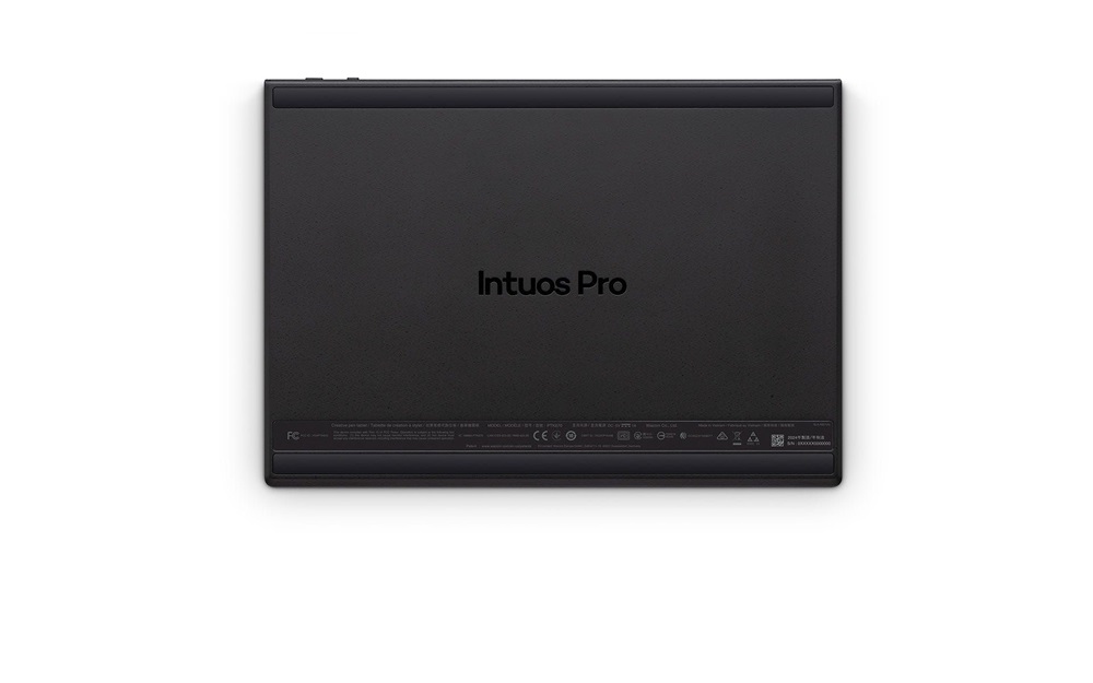 Wacom PTK670K0B Intuos Pro pen tablet M digitális rajztábla