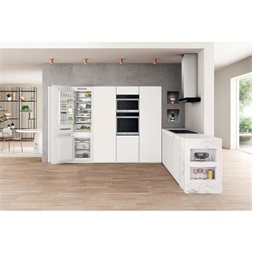 Whirlpool WHC20 T593 P beépíthető alulfagyasztós hűtőszekrény (Újszerű)