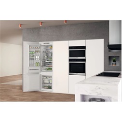Whirlpool WHC20 T593 P beépíthető alulfagyasztós hűtőszekrény (Újszerű)