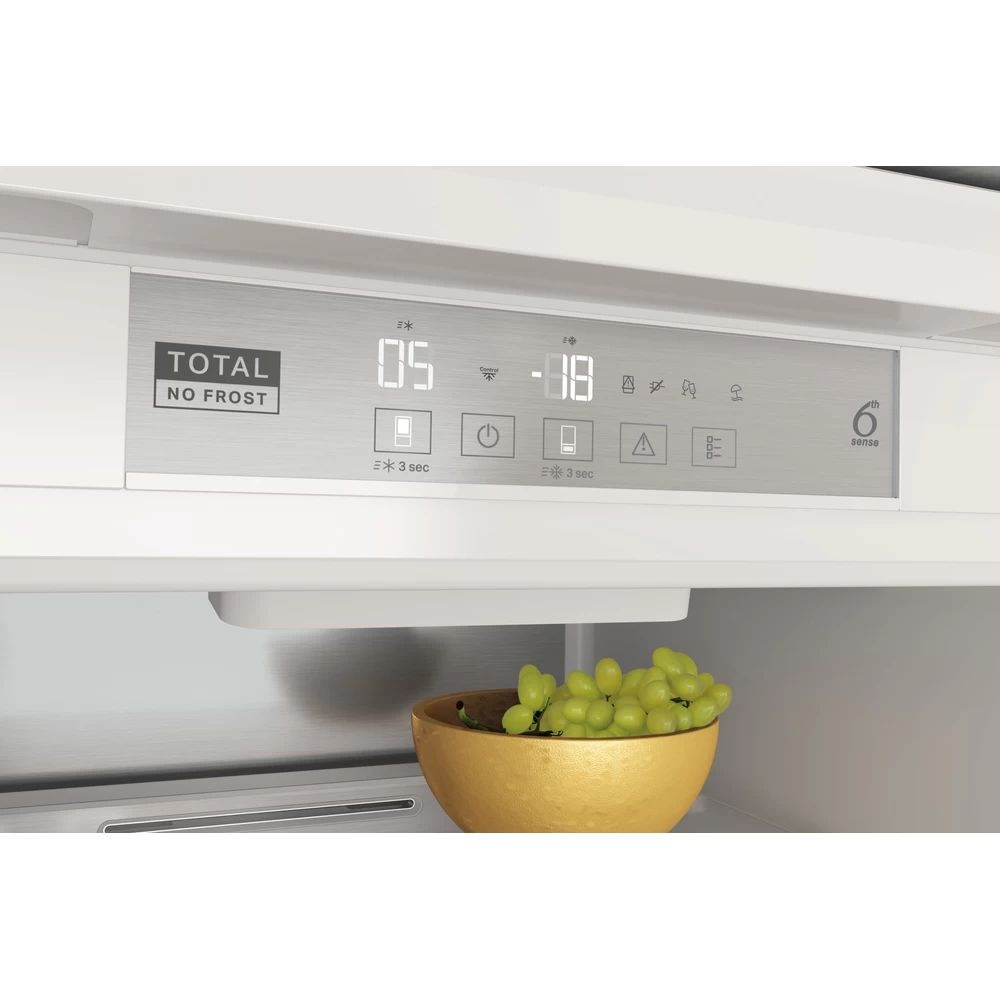 Whirlpool WHC20 T593 P alulfagyasztós, beépíthető, Hűtő:212L, Fagyasztó:68L, No frost hűtőszekrény