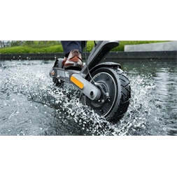 Xiaomi BHR5764GL Electric Scooter 4 Ultra EU elektromos roller